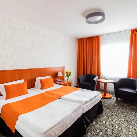 Hotel Parkhotel And Congress Center 4*