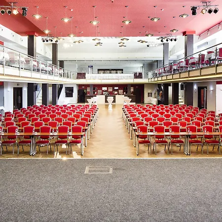 Hotel Parkhotel And Congress Center 4*